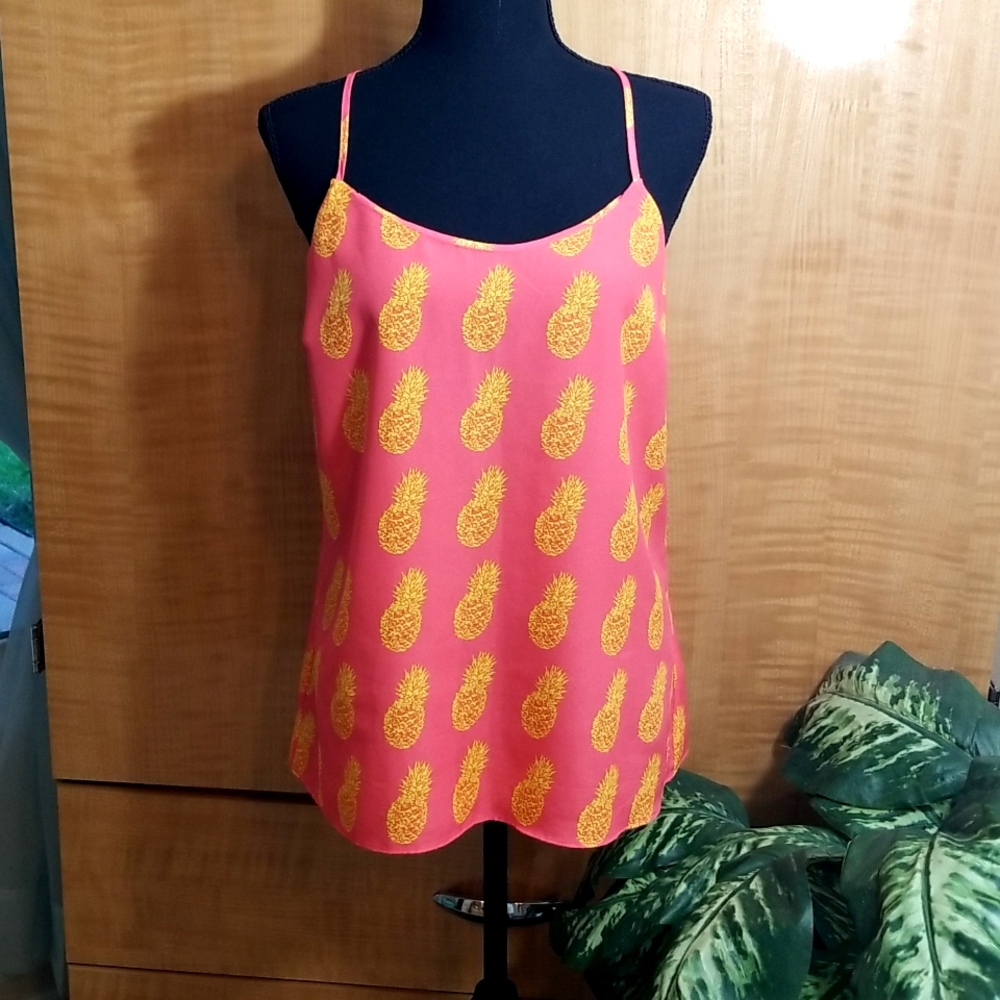 🍍NWOT J.Crew pink/salmon tank with pineapples size 6.🍍